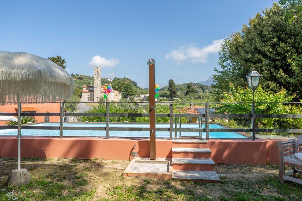Casale Belvedere "Il Melograno" Массароза Екстер'єр фото